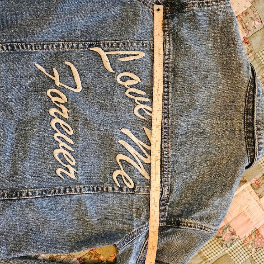 Forever 21 'Love Me Forever' Distressed Faded  Denim Jacket  Size S - Picture 3 of 7